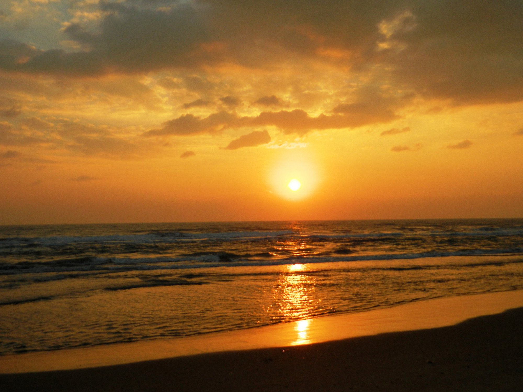 Velankanni beach and Bay of Bengal shoreline